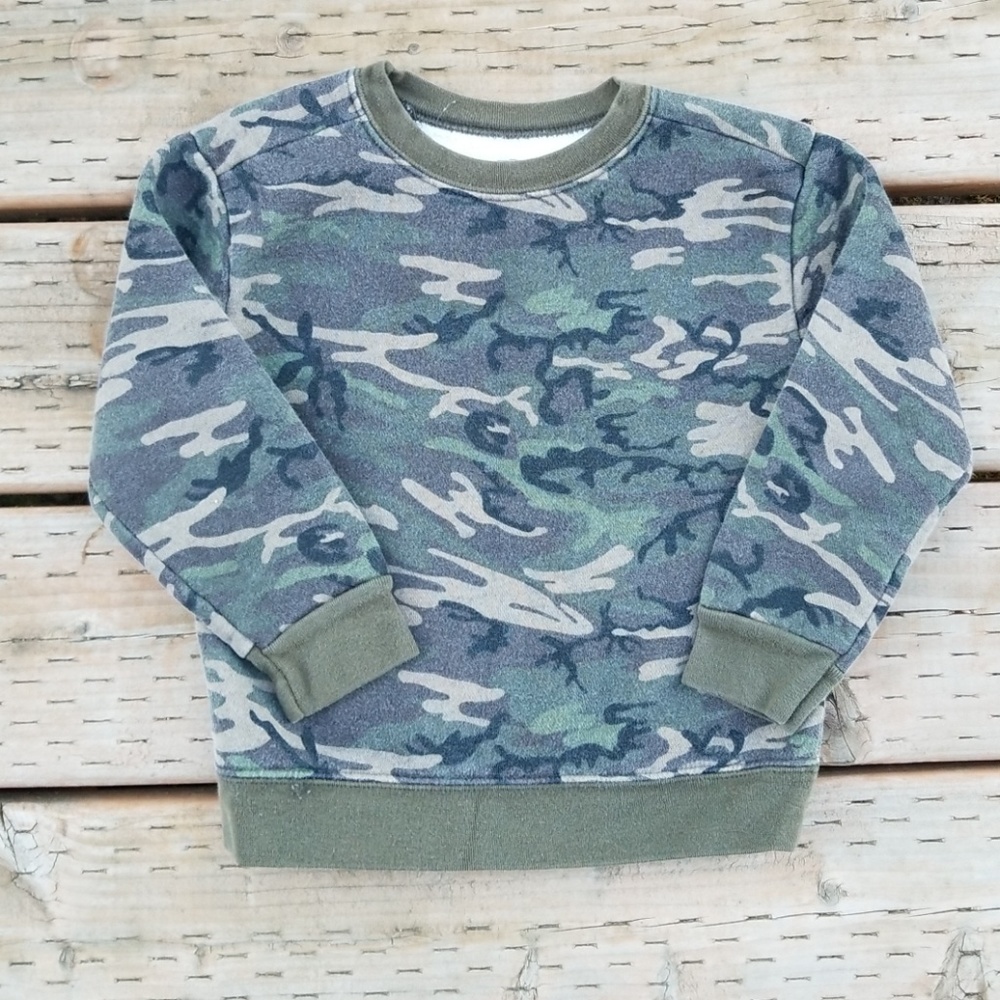 Athetic Works Camo Sweater